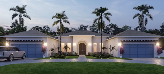 view of front of home featuring a yard