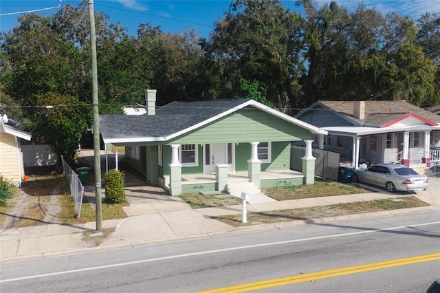 view of front facade with a porch