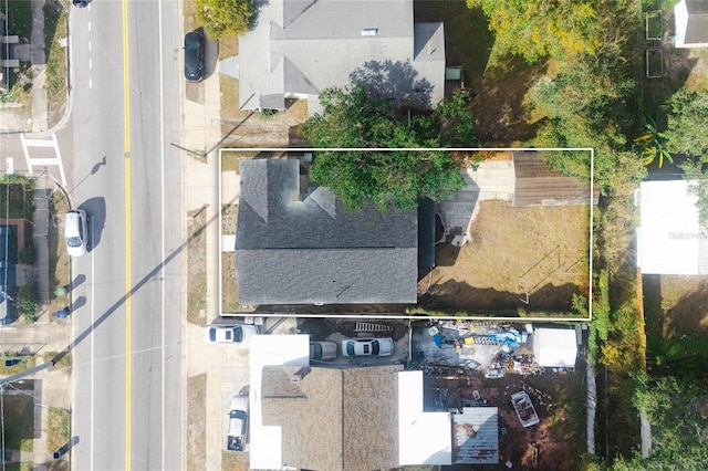 1010 E Lake Ave, Tampa, FL 33605 - aerial view of property and surrounding area with property boundaries highlighted
