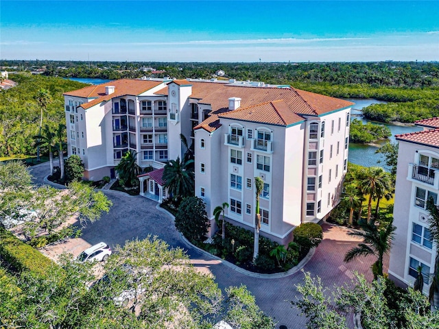 bird's eye view with a water view