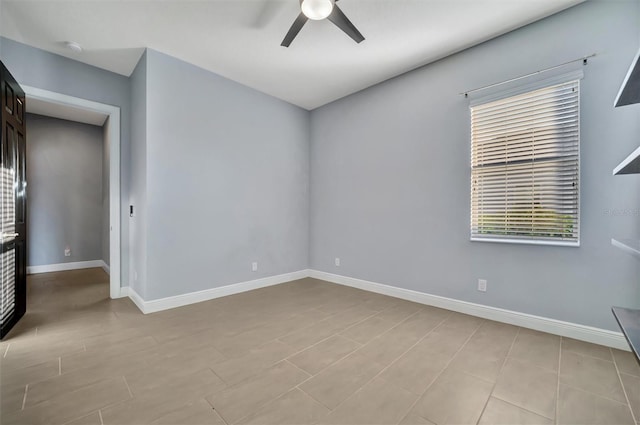 empty room with ceiling fan