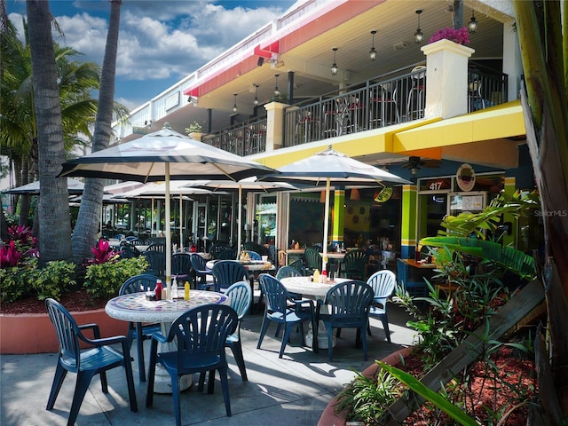 51 S Adams Dr, Sarasota, FL 34236