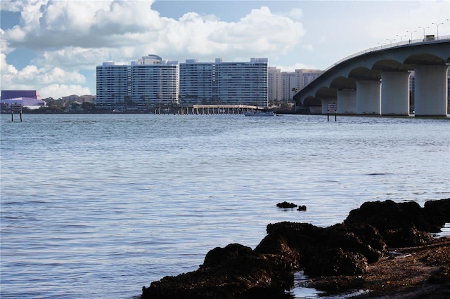 51 S Adams Dr, Sarasota, FL 34236