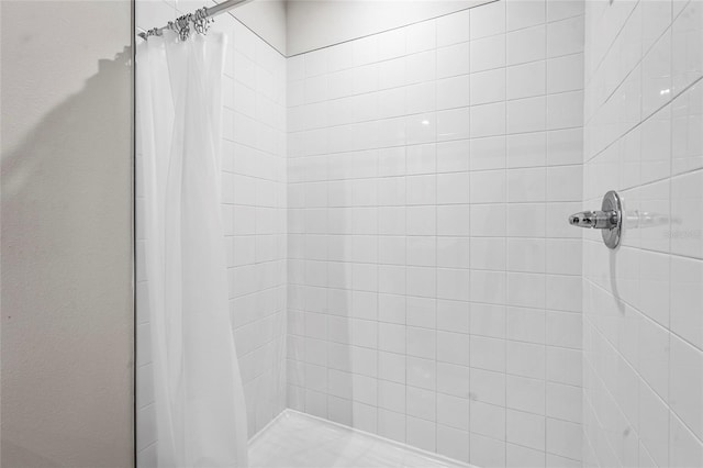 bathroom with walk in shower