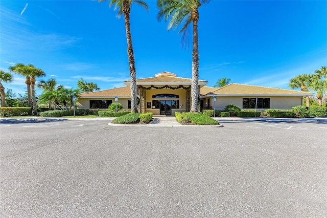 223 Heritage Isles Way, Bradenton, FL 34212 - single story home featuring stucco siding