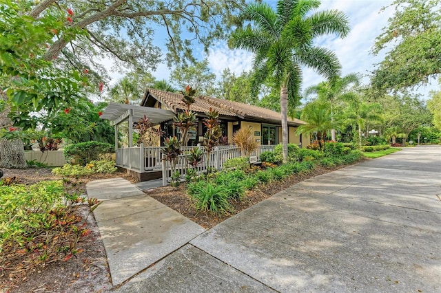 view of front of house with a porch