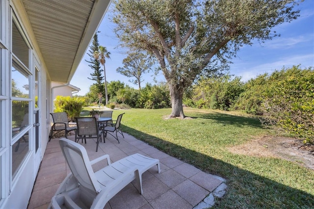 view of yard with a patio