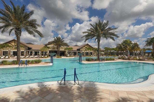 view of swimming pool