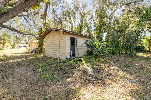 view of outbuilding