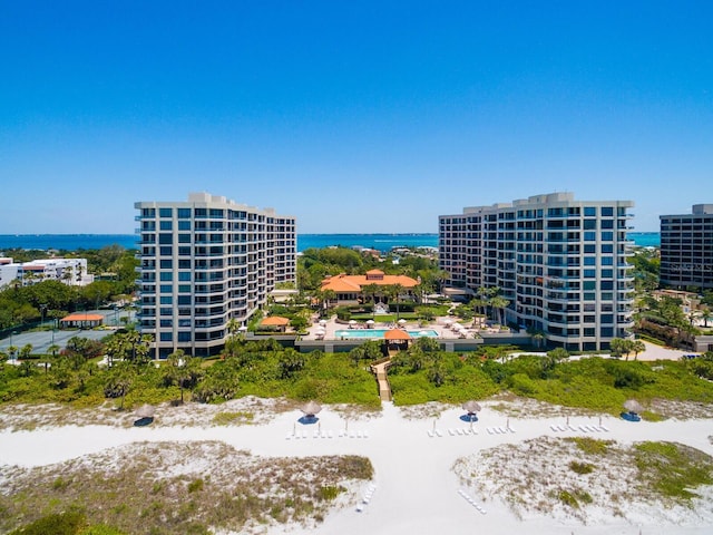 bird's eye view with a water view