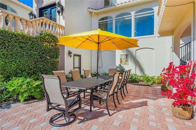 view of patio / terrace with outdoor dining area