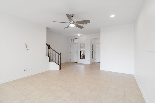 empty room with ceiling fan