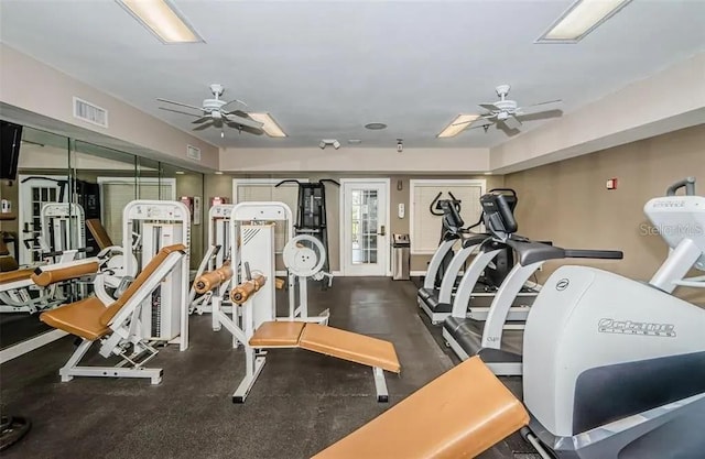 exercise room featuring ceiling fan