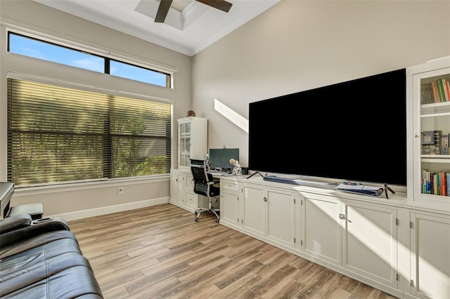 living room with lofted ceiling, crown molding, light hardwood / wood-style flooring, and ceiling fan