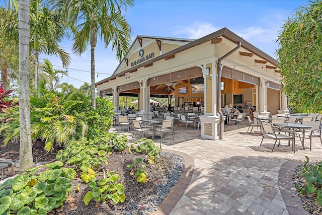 view of patio with ceiling fan