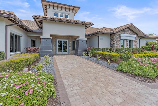 view of front facade with french doors