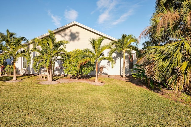 exterior space featuring a yard