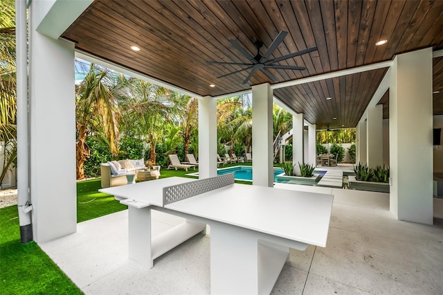 view of patio / terrace with outdoor lounge area and ceiling fan