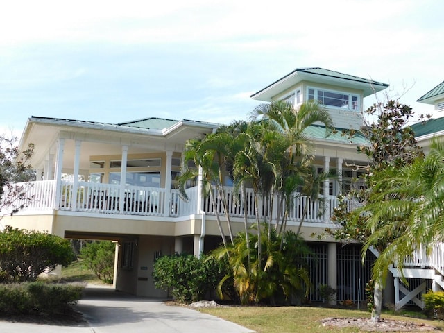 view of front facade