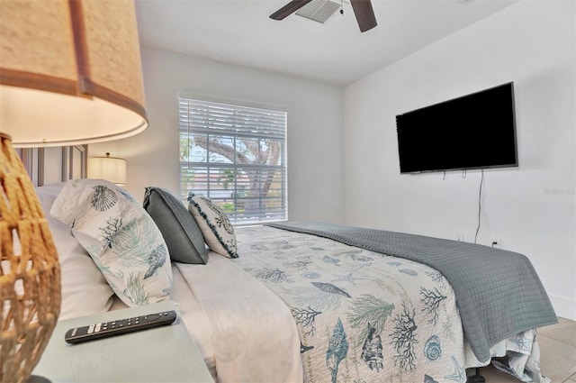 bedroom featuring ceiling fan