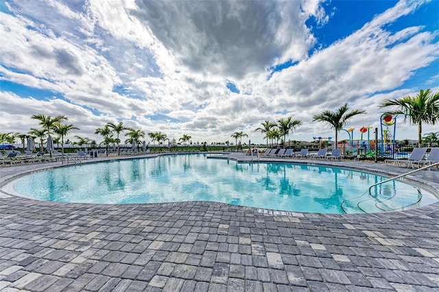 view of swimming pool