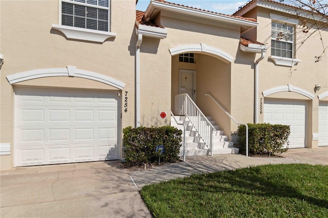 view of front of house with a garage