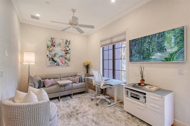 living area featuring crown molding and ceiling fan