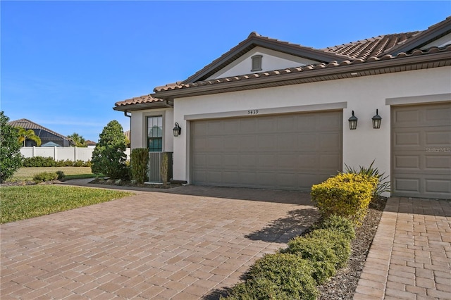 view of front of house featuring a garage