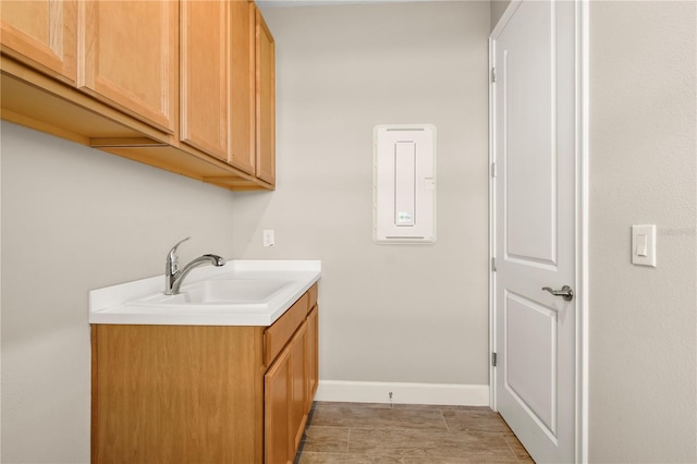 laundry room featuring sink