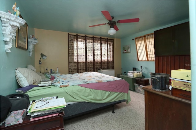 bedroom featuring ceiling fan