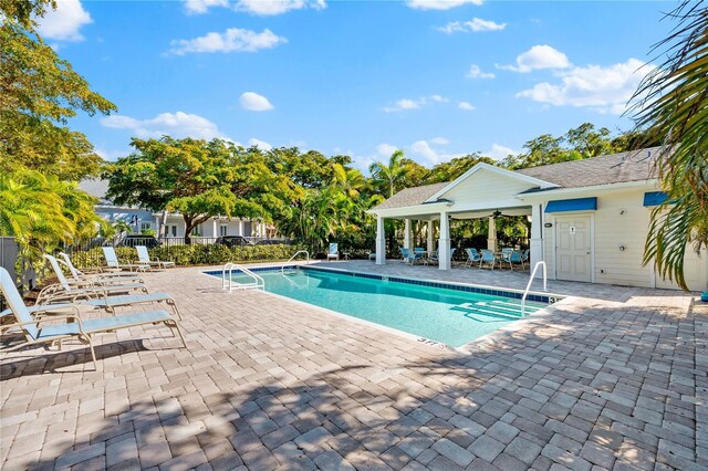1746 Stapleton St, Sarasota, FL 34239 - photo 70
