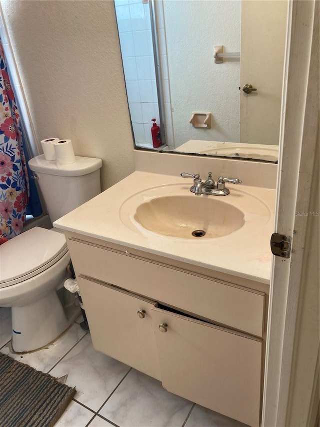 full bathroom featuring vanity, shower / bath combination with curtain, and toilet