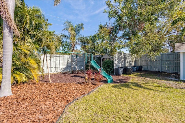 view of jungle gym featuring a yard