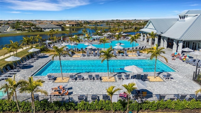 5035 Seafoam Trl, Bradenton, FL 34211 - community pool with a patio area
