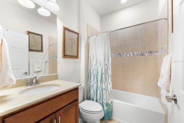 full bathroom with shower / tub combo with curtain, vanity, and toilet