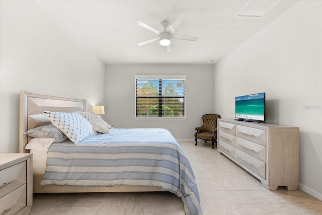 bedroom featuring ceiling fan