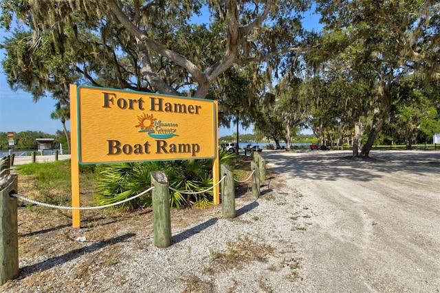 view of community / neighborhood sign