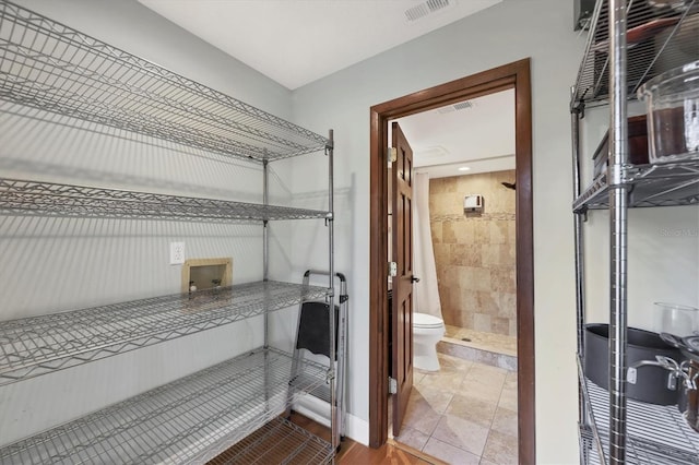 pantry featuring visible vents