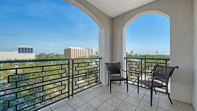 505 S Orange Ave Unit 501, Sarasota, FL 34236 - balcony featuring a view of city