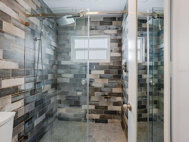 5303 Coral Blvd, Bradenton, FL 34210 - bathroom with a stall shower and toilet