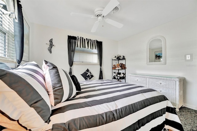 bedroom with ceiling fan