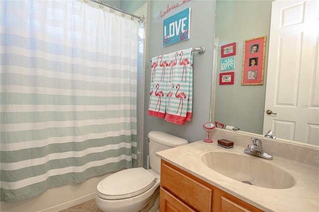 full bathroom featuring vanity, toilet, and shower / tub combo with curtain