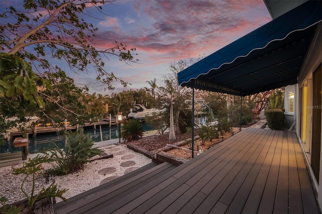 view of deck at dusk