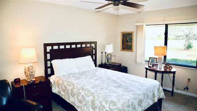 bedroom with carpet flooring