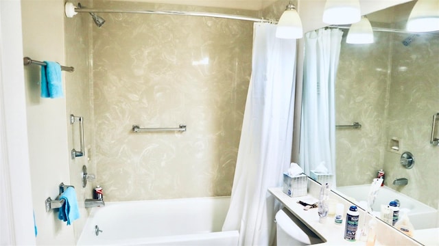 bathroom with shower / bathtub combination with curtain