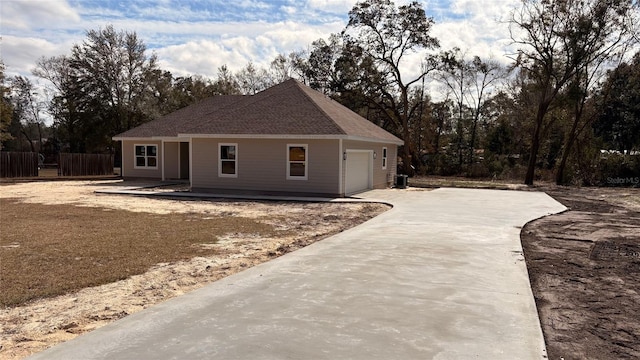 view of front facade with a garage