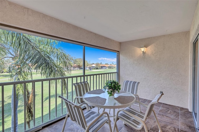 view of sunroom / solarium