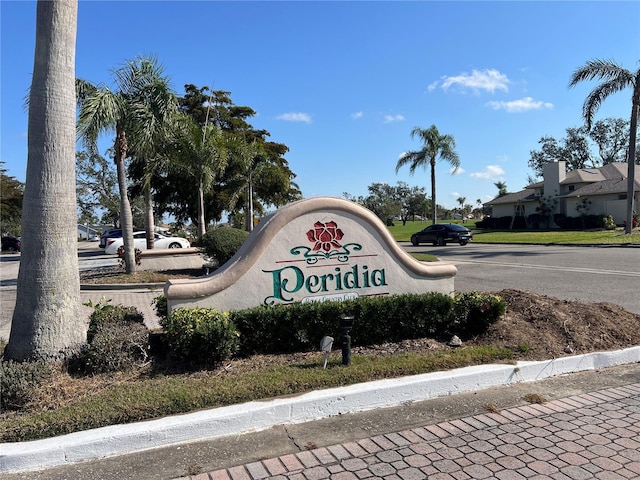 view of community / neighborhood sign