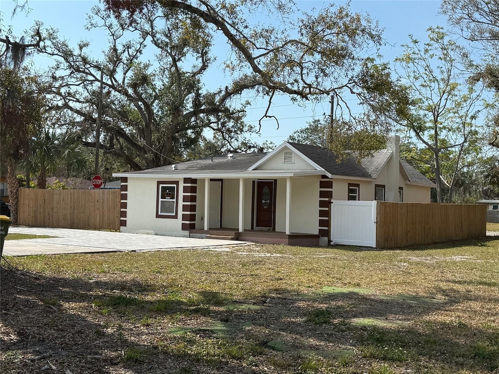 view of front of property