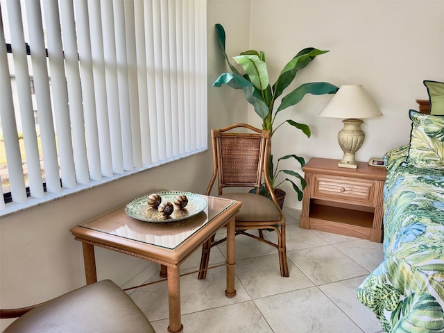 sitting room featuring light tile patterned floors